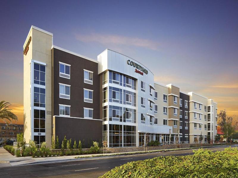 Courtyard Sunnyvale Mountain View image