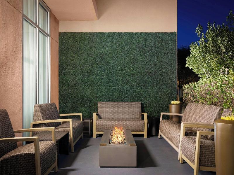 Courtyard Sunnyvale Mountain View image