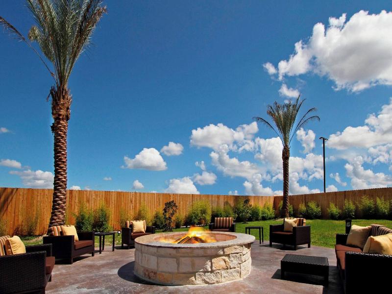 Courtyard Victoria