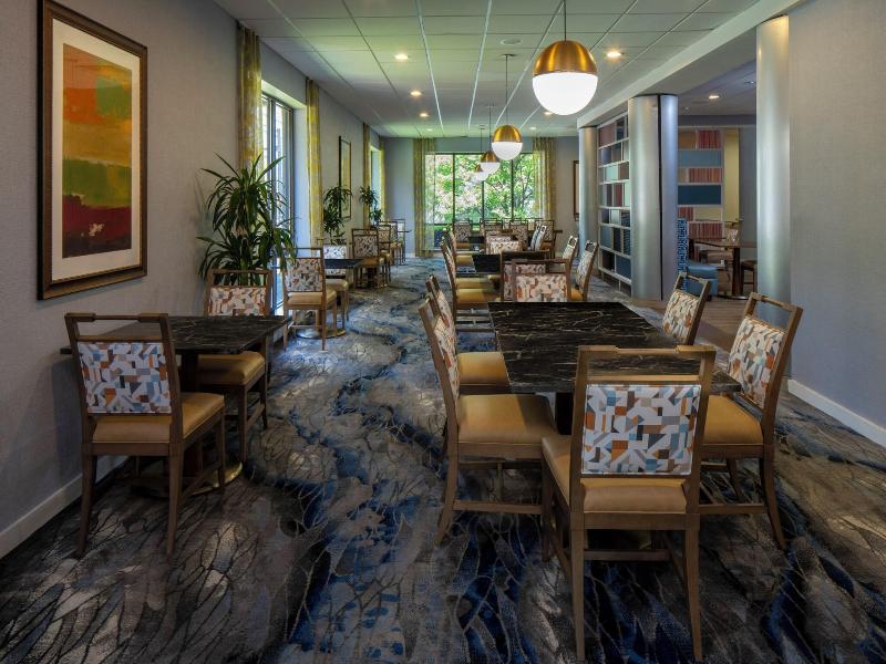 Fairfield Inn & Suites Charlotte Uptown image