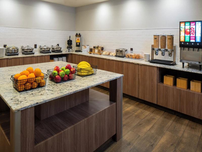 Fairfield Inn & Suites Charlotte Uptown image
