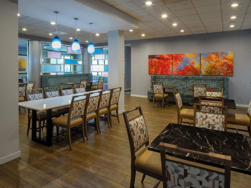 Fairfield Inn & Suites Charlotte Uptown image