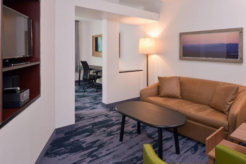 Fairfield Inn & Suites Pittsburgh New Stanton image