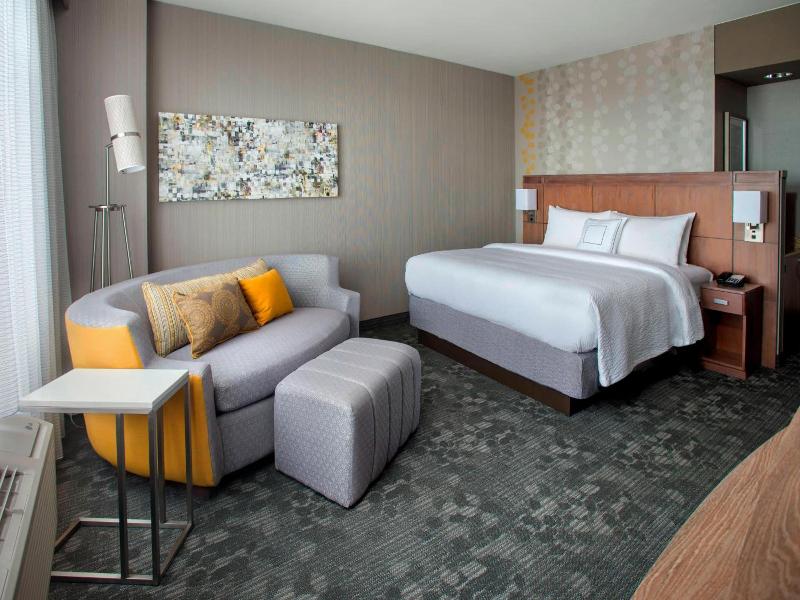 Courtyard Philadelphia Lansdale image