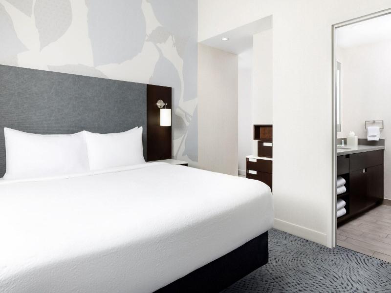 Residence Inn New York Downtown Manhattan/WorldTC image