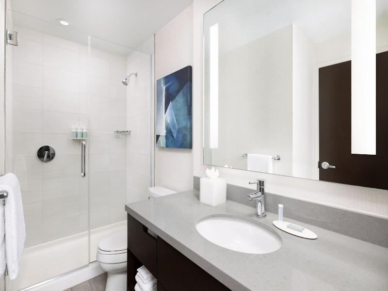 Residence Inn New York Downtown Manhattan/WorldTC image