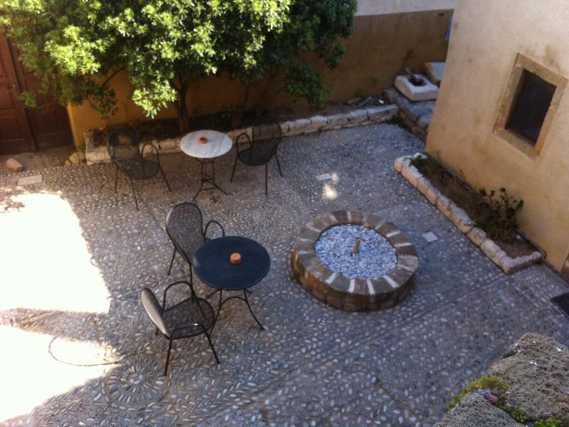 Goulas guesthouse image
