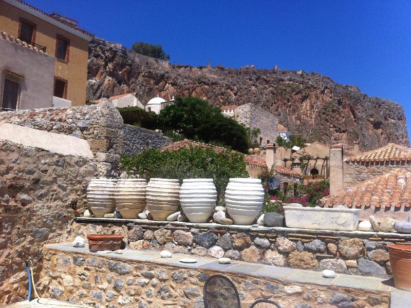 Goulas guesthouse image