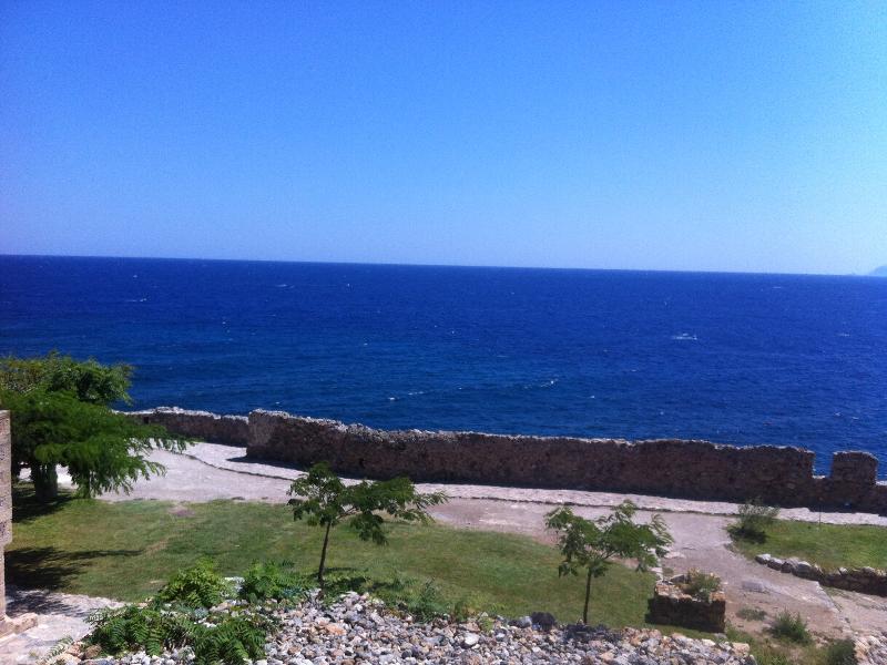 Goulas guesthouse image