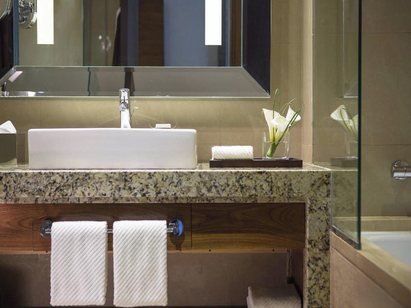 Renaissance Cairo Mirage City Hotel image