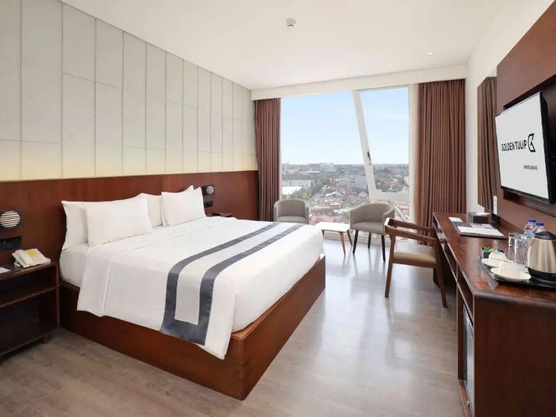 Golden Tulip Pontianak image