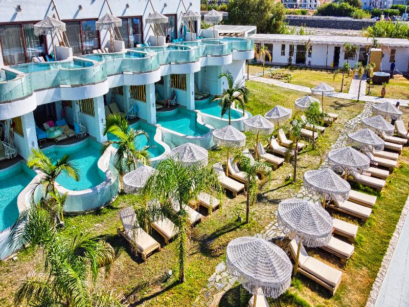 Alia suites & Alia beachfront suites and spa image