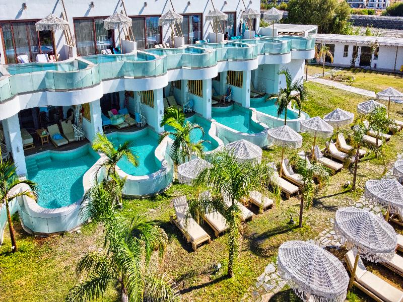 Alia suites & Alia beachfront suites and spa image
