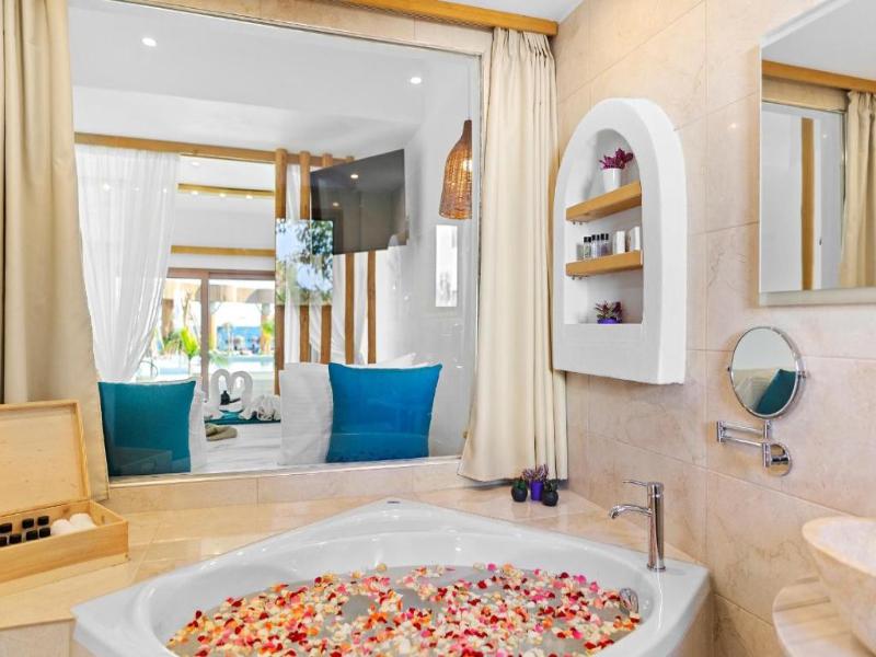 Alia suites & Alia beachfront suites and spa image