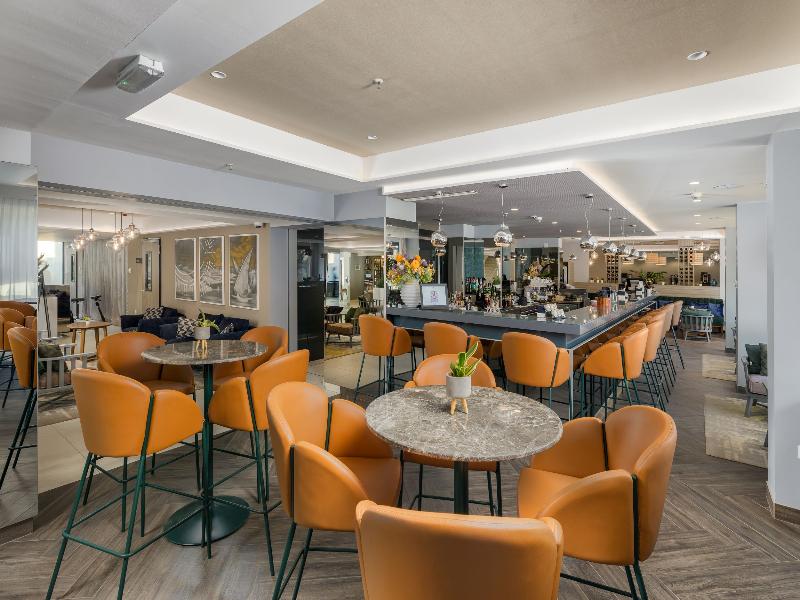 Park Plaza Arena Pula image
