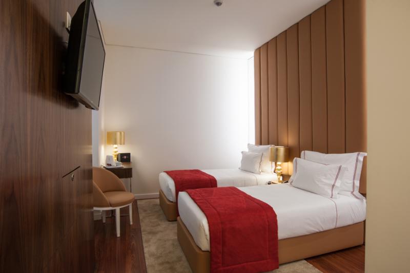 The 7 Hotel image