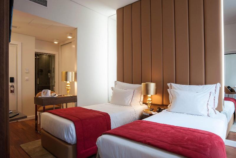 The 7 Hotel image