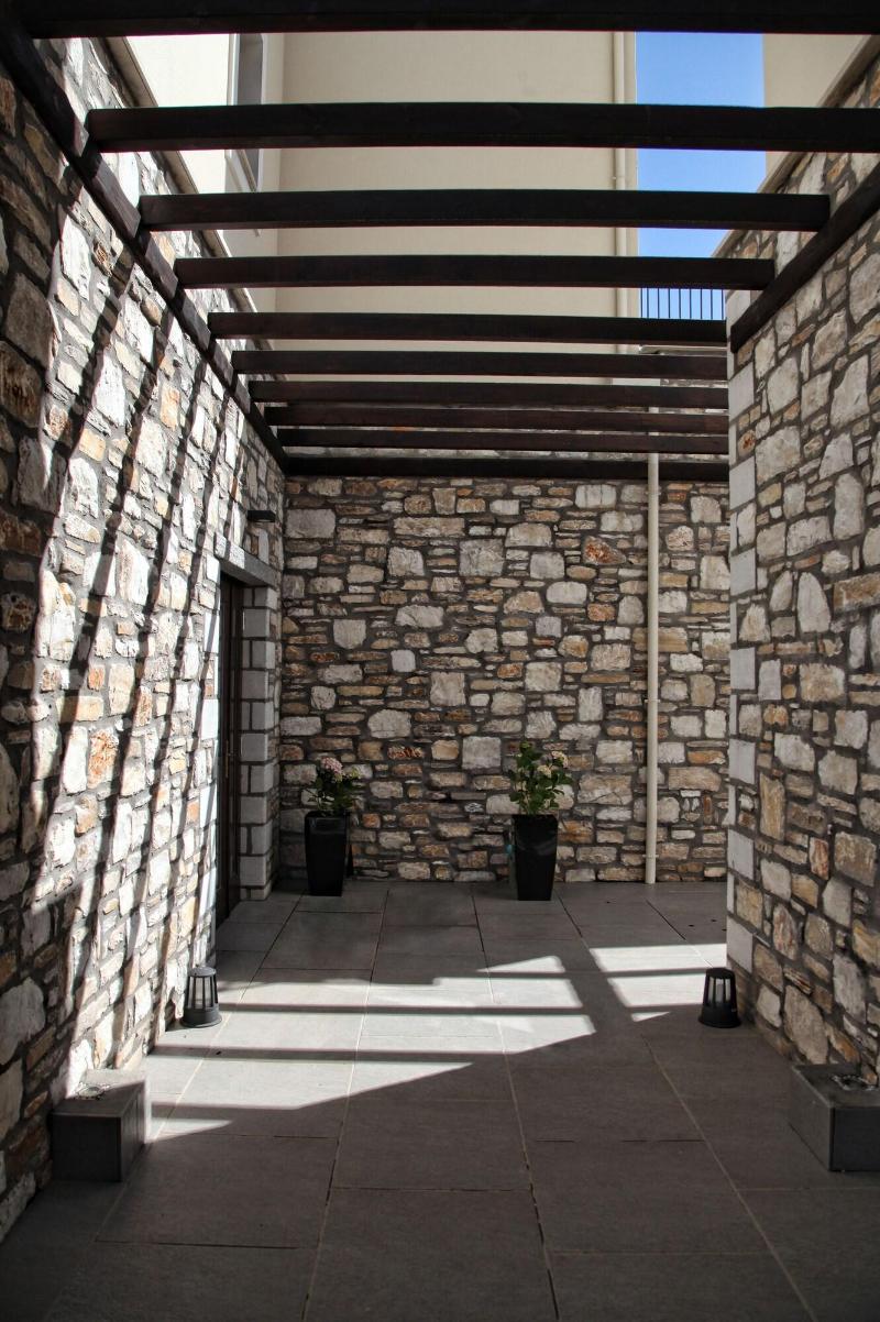 Theta Hotel image