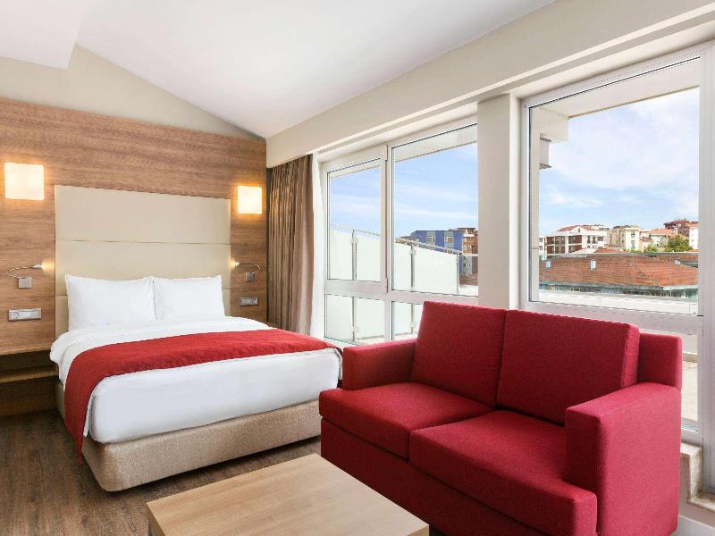 Ramada Encore By Wyndham Istanbul Kartal Hotel image