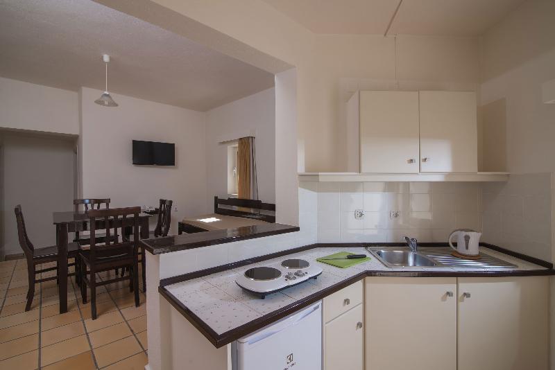 Ourania Apartments image