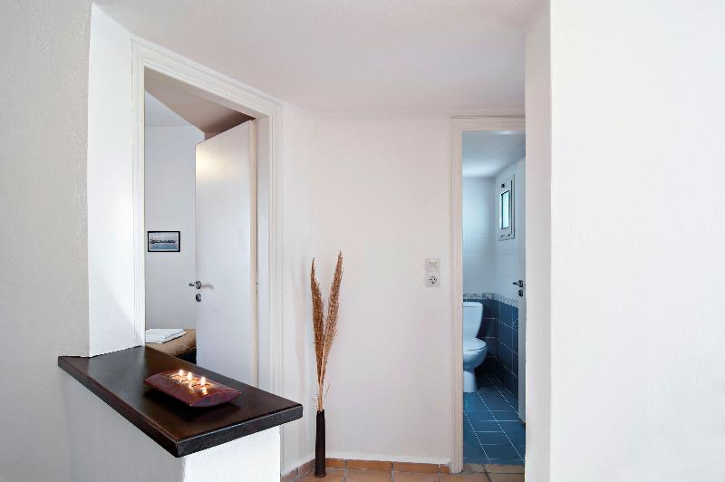 Ourania Apartments image