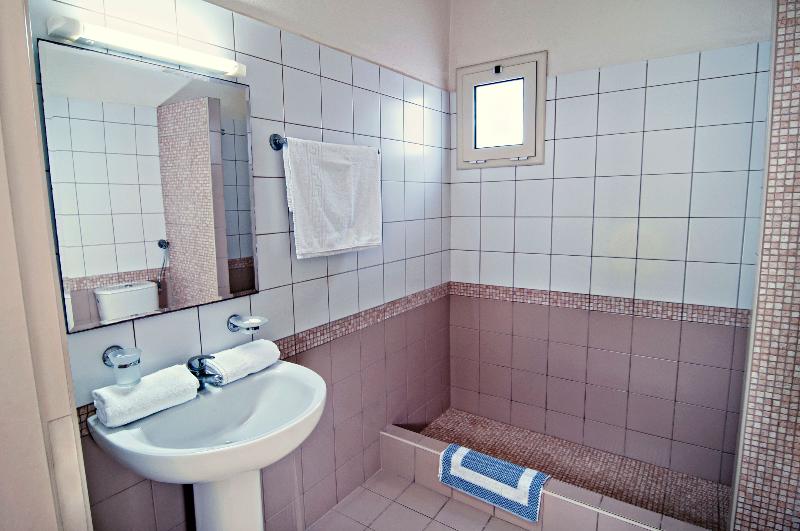 Ourania Apartments image