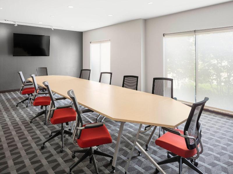 TownePlace Suites Bangor image