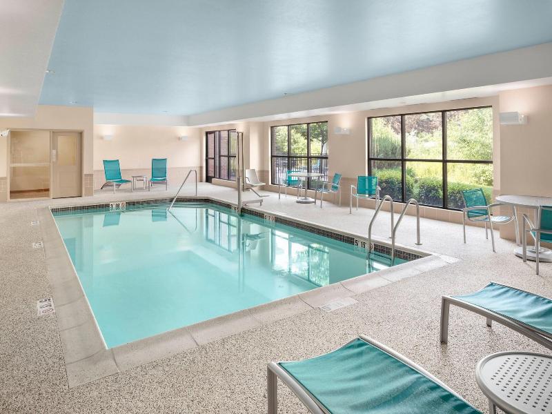 TownePlace Suites Bangor image