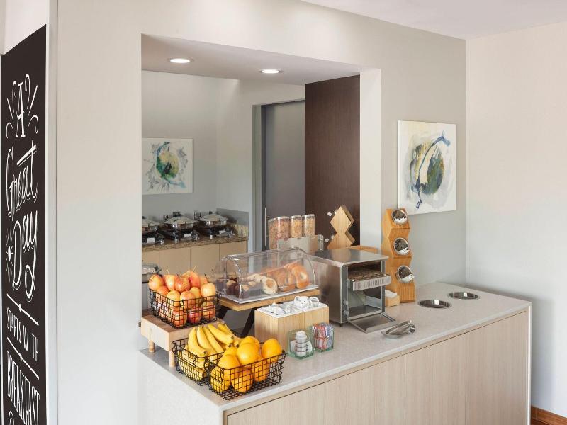 TownePlace Suites Bangor image