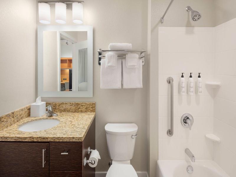 TownePlace Suites Bangor image