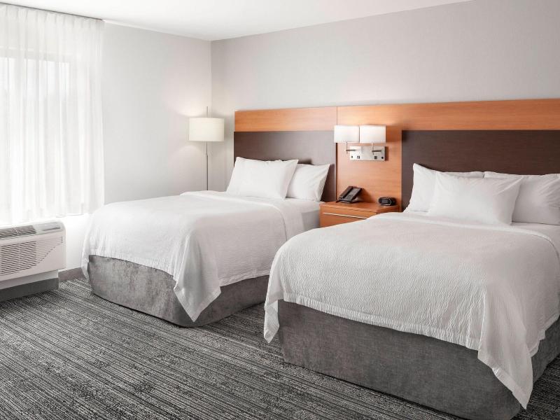 TownePlace Suites Bangor image