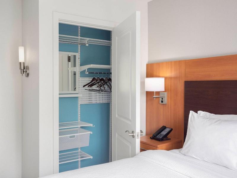 TownePlace Suites Bangor image
