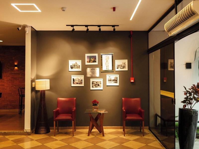 Ferraz Hotel