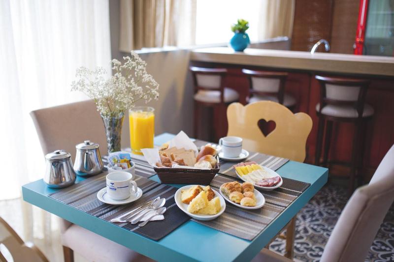 Sandrini Hotel — restaurant