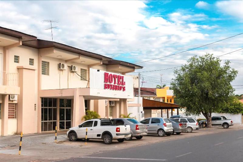 Euzebio'S Hotel — exterior view
