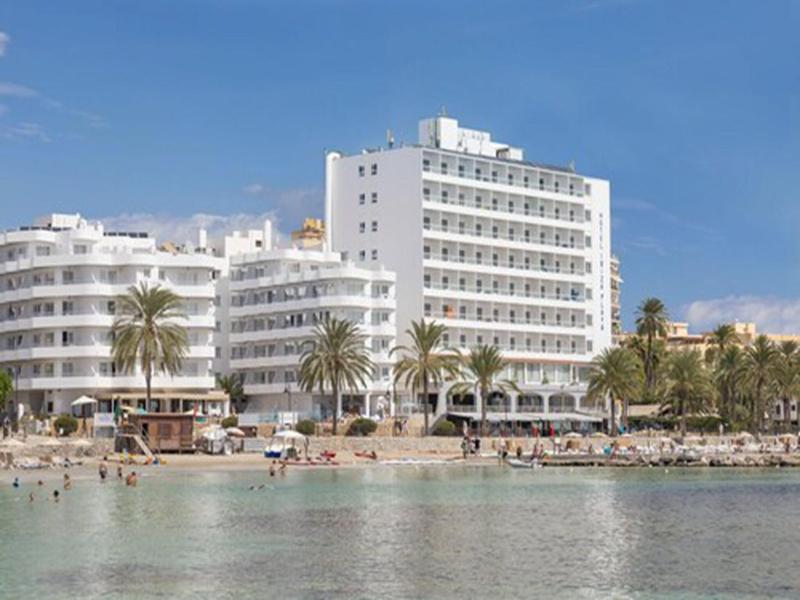 Apartamentos Mar y Playa 2 image