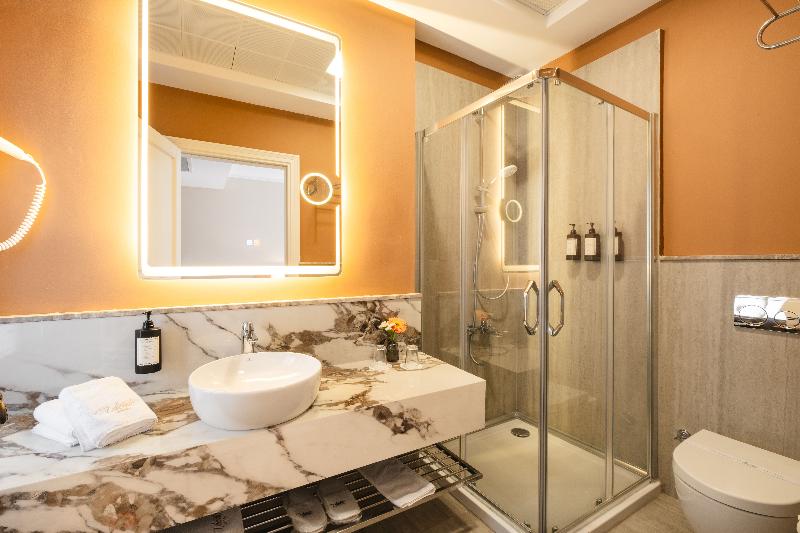 Viento Hotel image