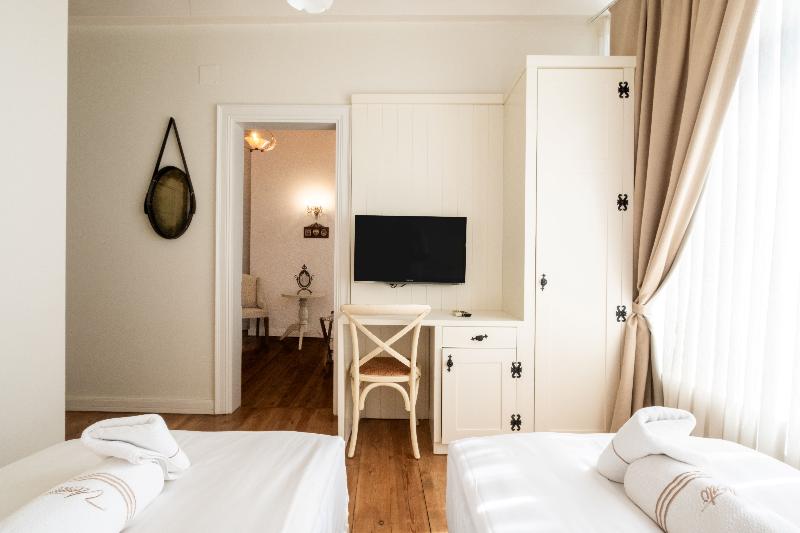 Viento Hotel image