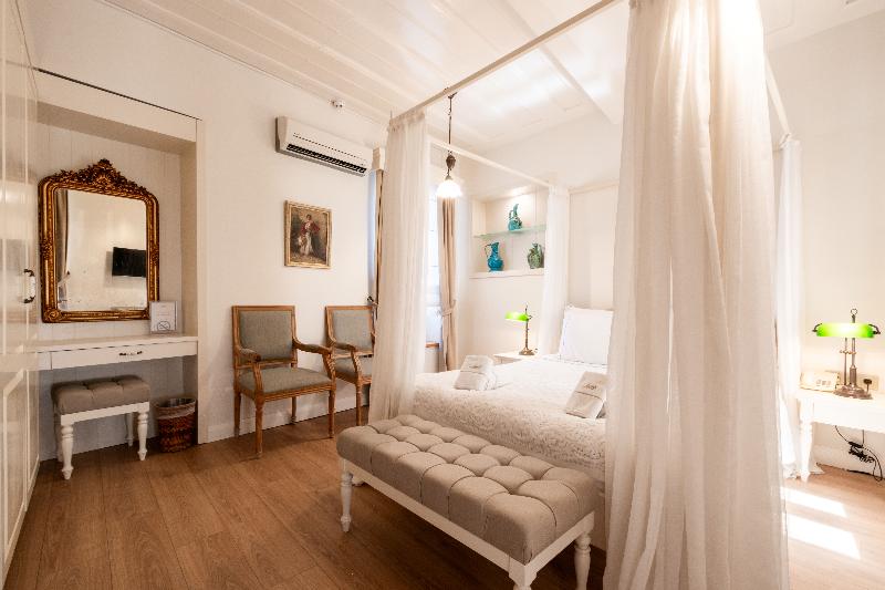 Viento Hotel image