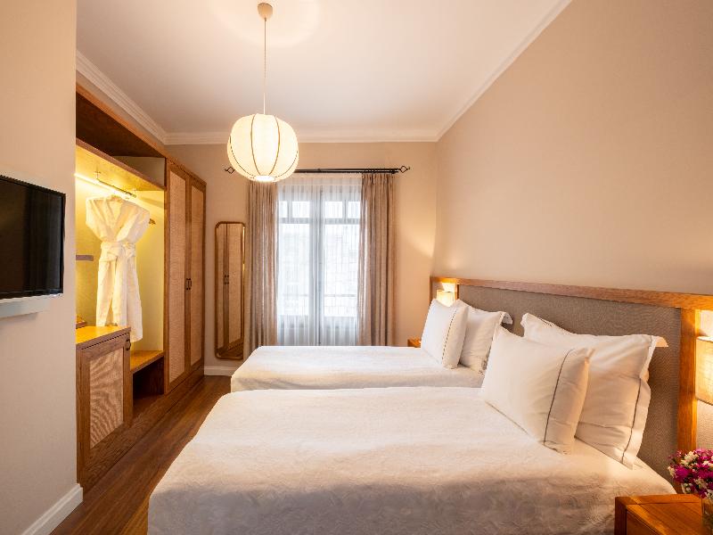 Viento Hotel image