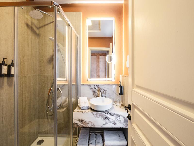 Viento Hotel image