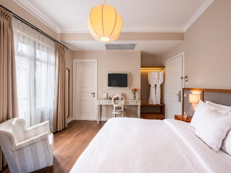 Viento Hotel image