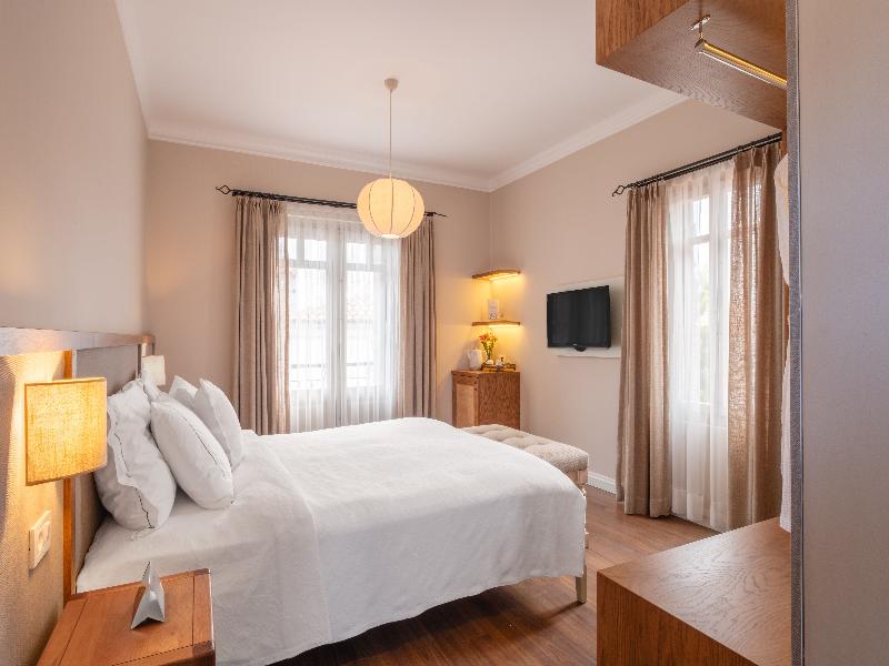 Viento Hotel image