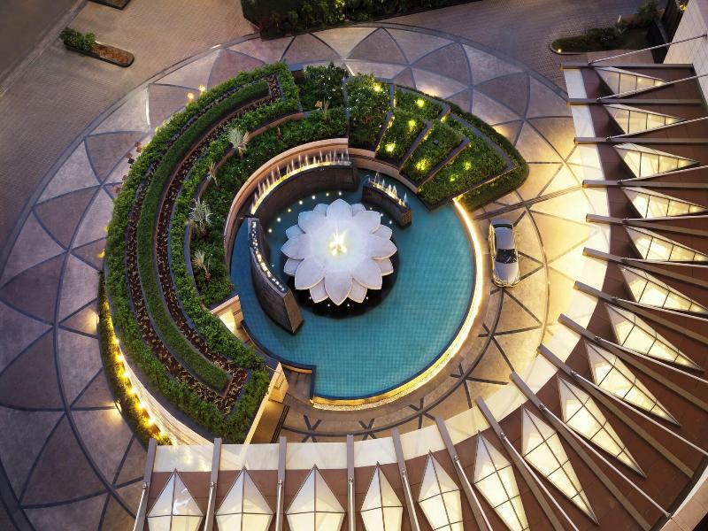 JW Marriott Mumbai Sahar image