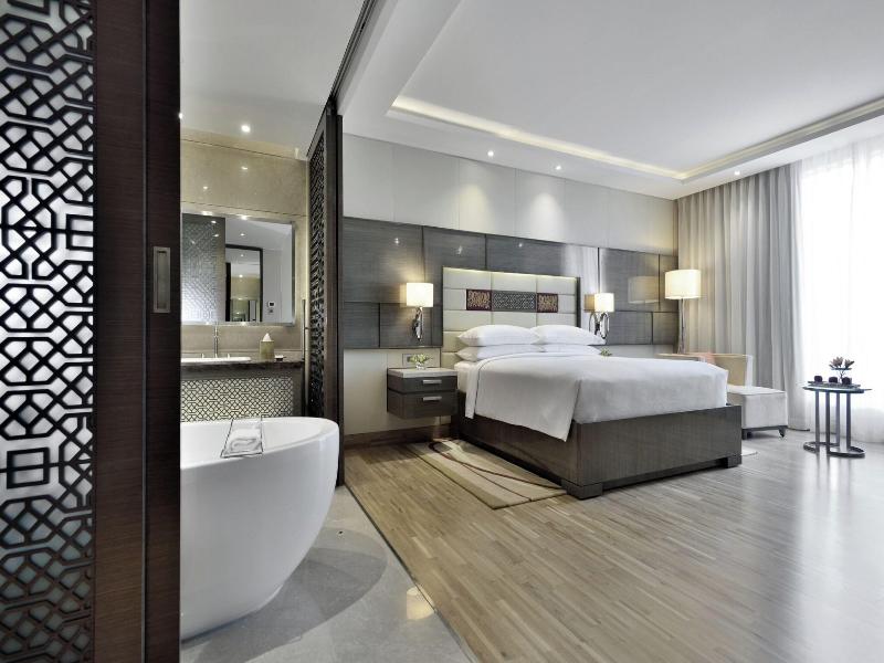 JW Marriott Mumbai Sahar image