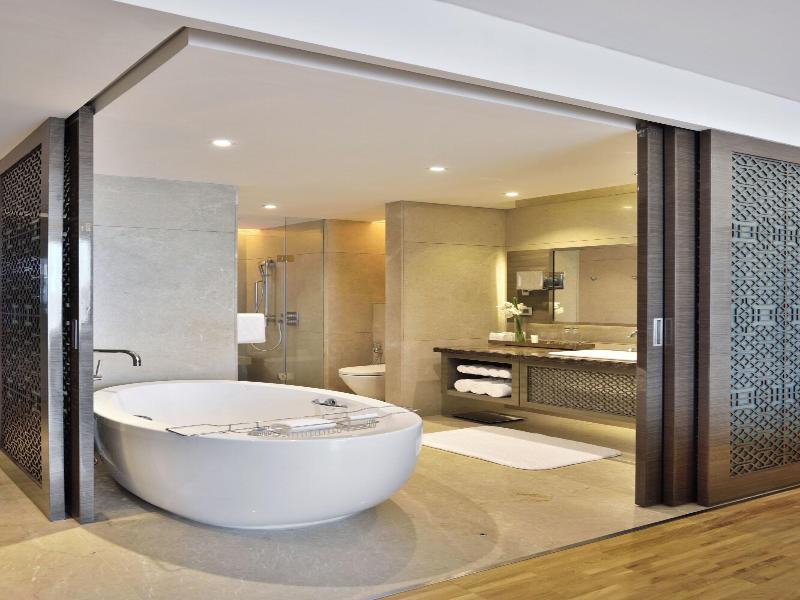 JW Marriott Mumbai Sahar image