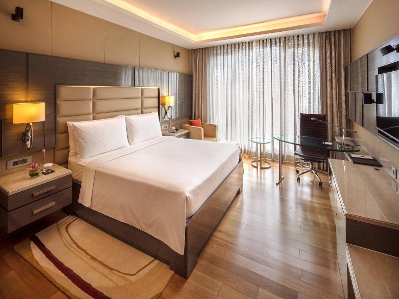 JW Marriott Mumbai Sahar image