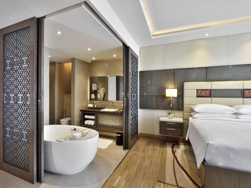 JW Marriott Mumbai Sahar image