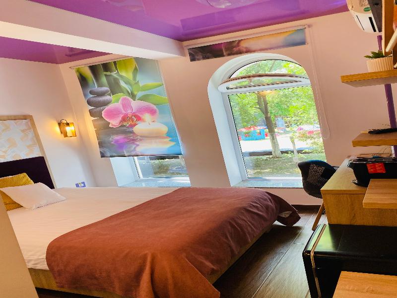 MAREA NEAGRA HOTEL image