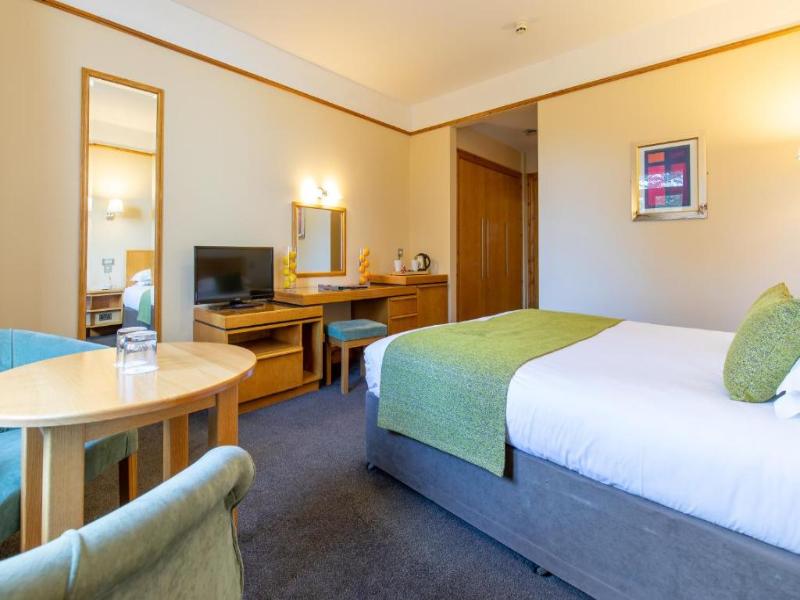 Tullamore Court Hotel And Leisure Centre image
